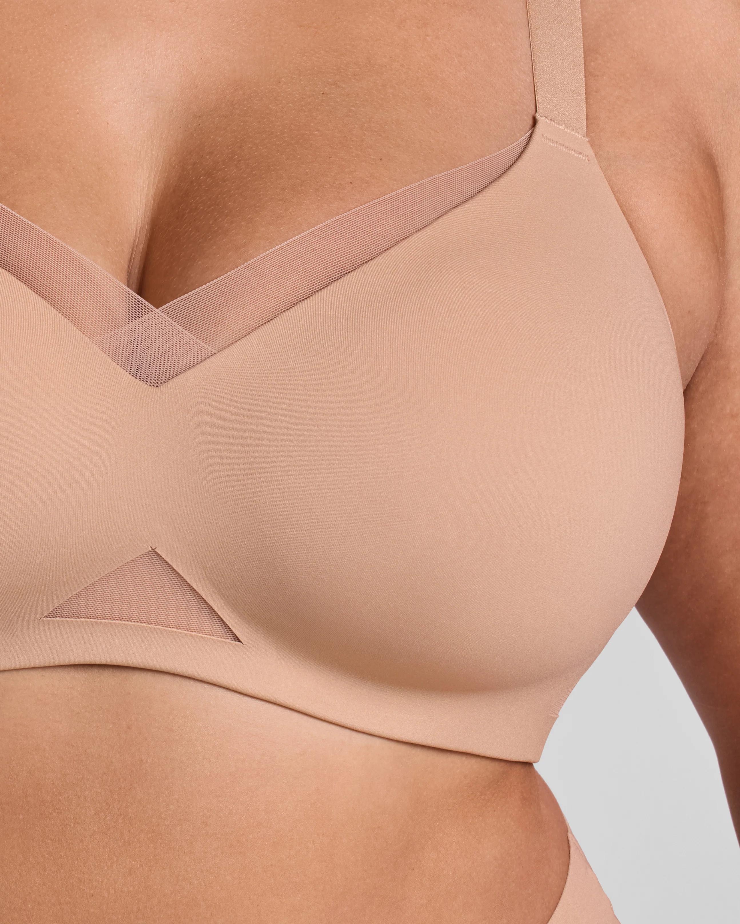 CrossOver Contour Bra - Image 21