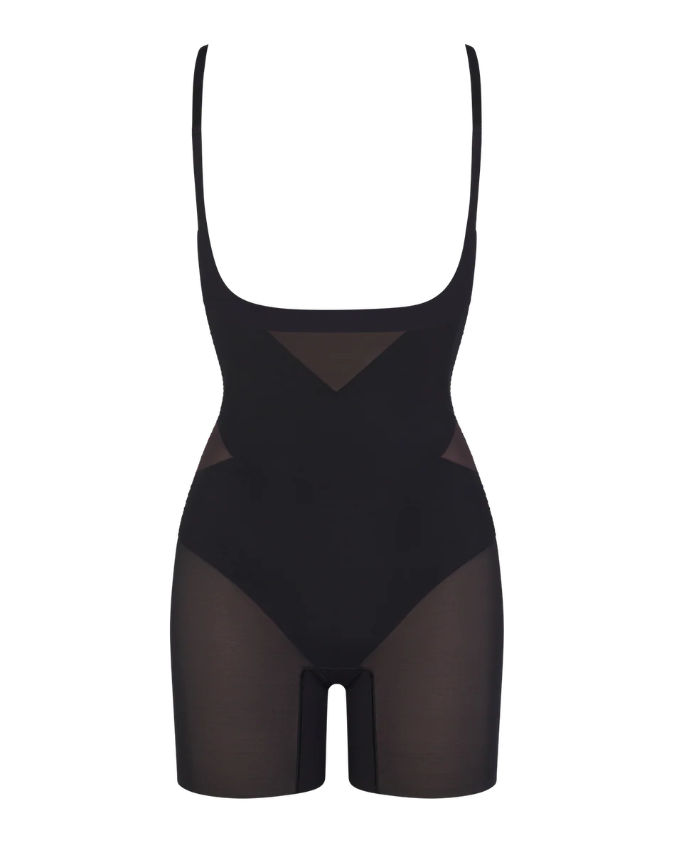 Tops & Bodysuits