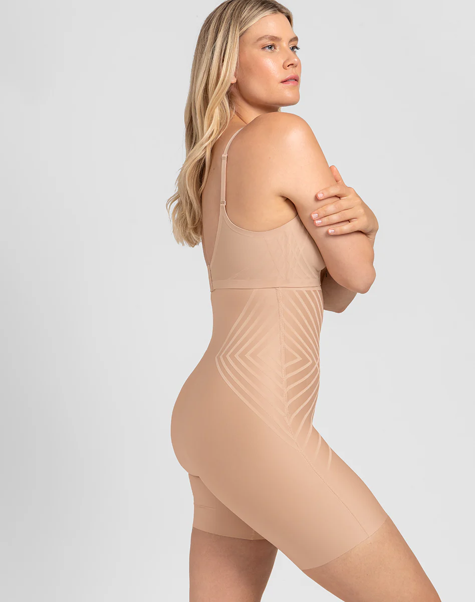 Silhouette High-Waist Short - Image 8