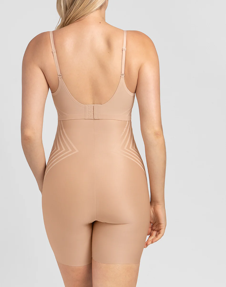 Silhouette High-Waist Short - Image 9